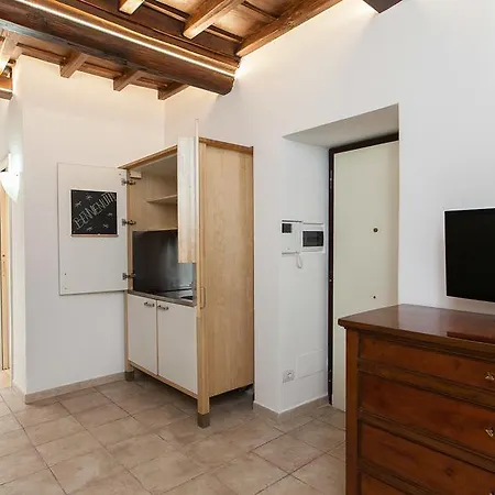 Apartman Arenula *